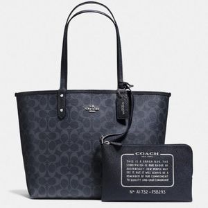 Coach Reversible City Tote in Signature Canvas NWT